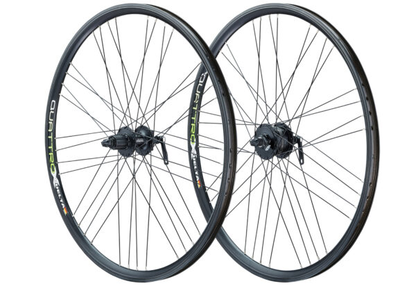 28 Zoll Quattro X 9x4 Nabendynamo Schwarz Disc 6 bolt
